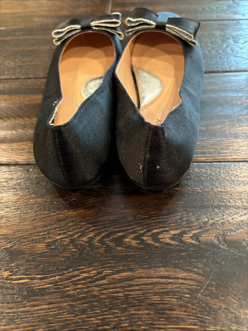 Girls Badgley Mischka black satin bow flats